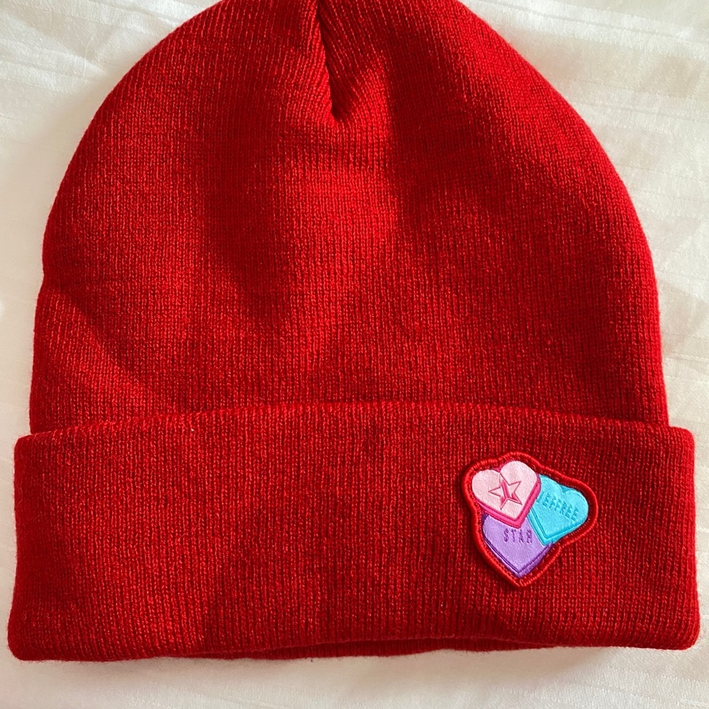 Jeffree Star Valentine’s Day beanie